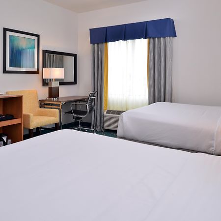 Holiday Inn Express And Suites West Ocean City By Ihg Esterno foto